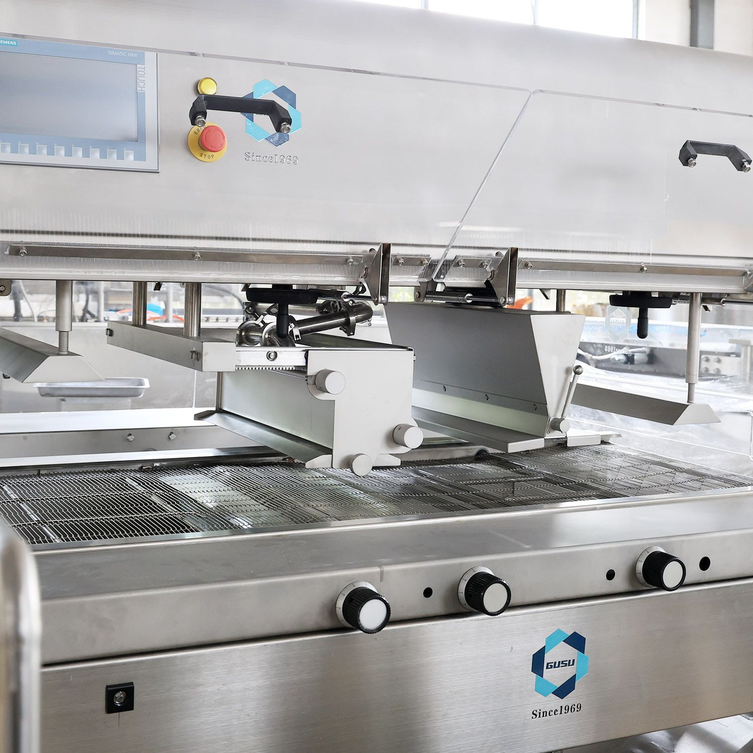 Automatic Chocolate Enrobing Machine Chocolate Enrober Chocolate Coating Machine